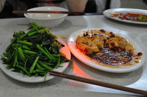 麻婆豆腐と空芯菜